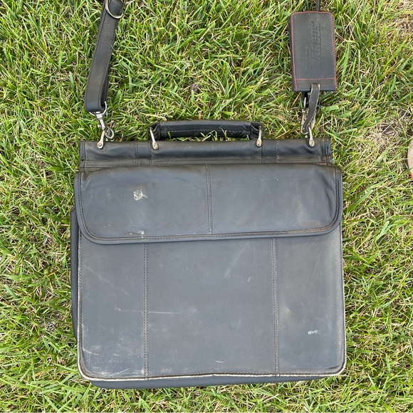 Targus Leather Briefcase Lap Top Bag - Picture 7 of 10